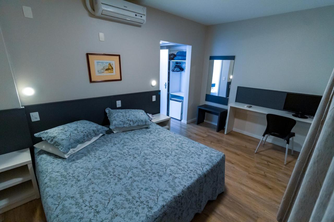 A Furninha Hotel Торес Екстериор снимка