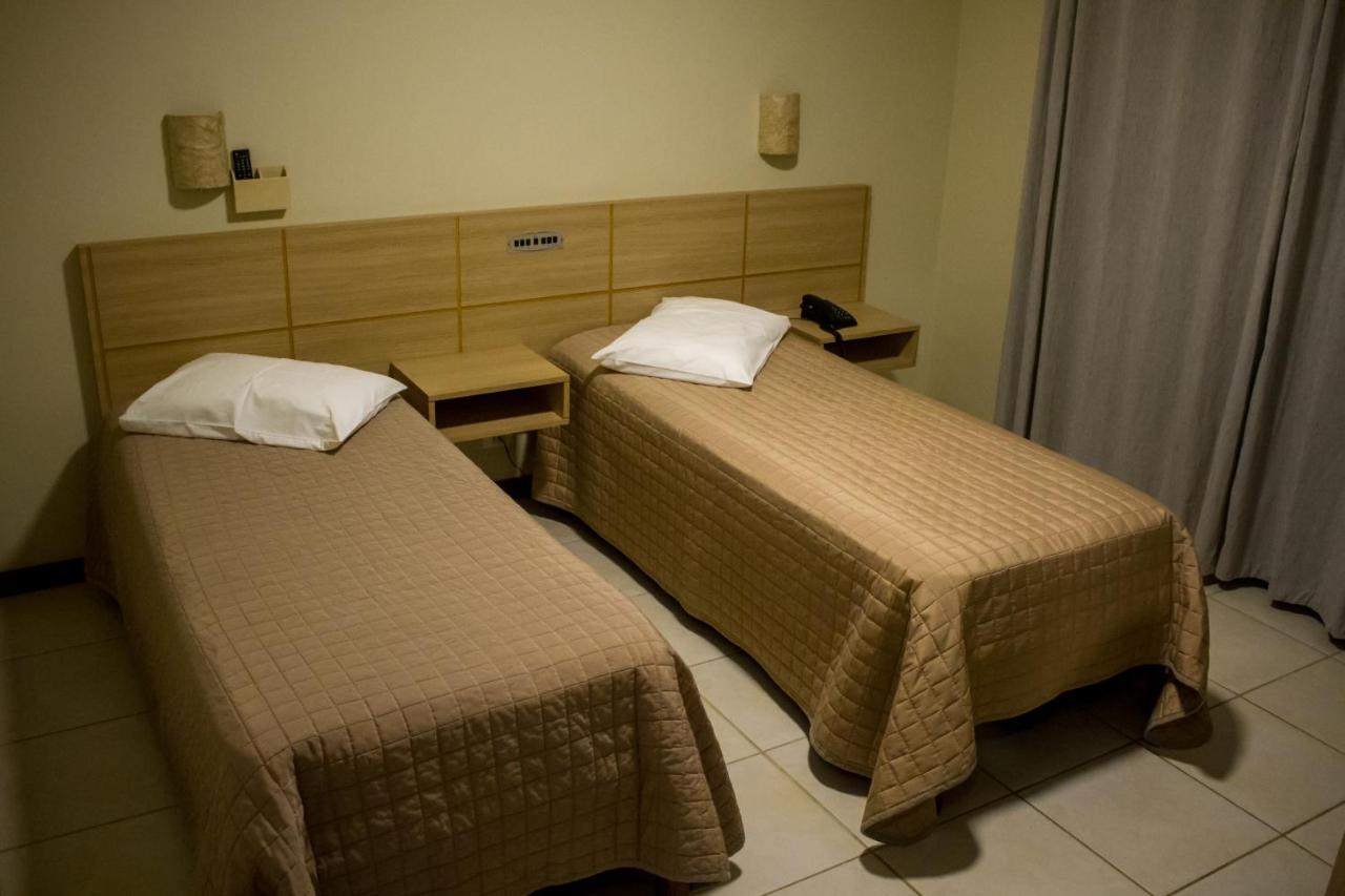 A Furninha Hotel Торес Екстериор снимка
