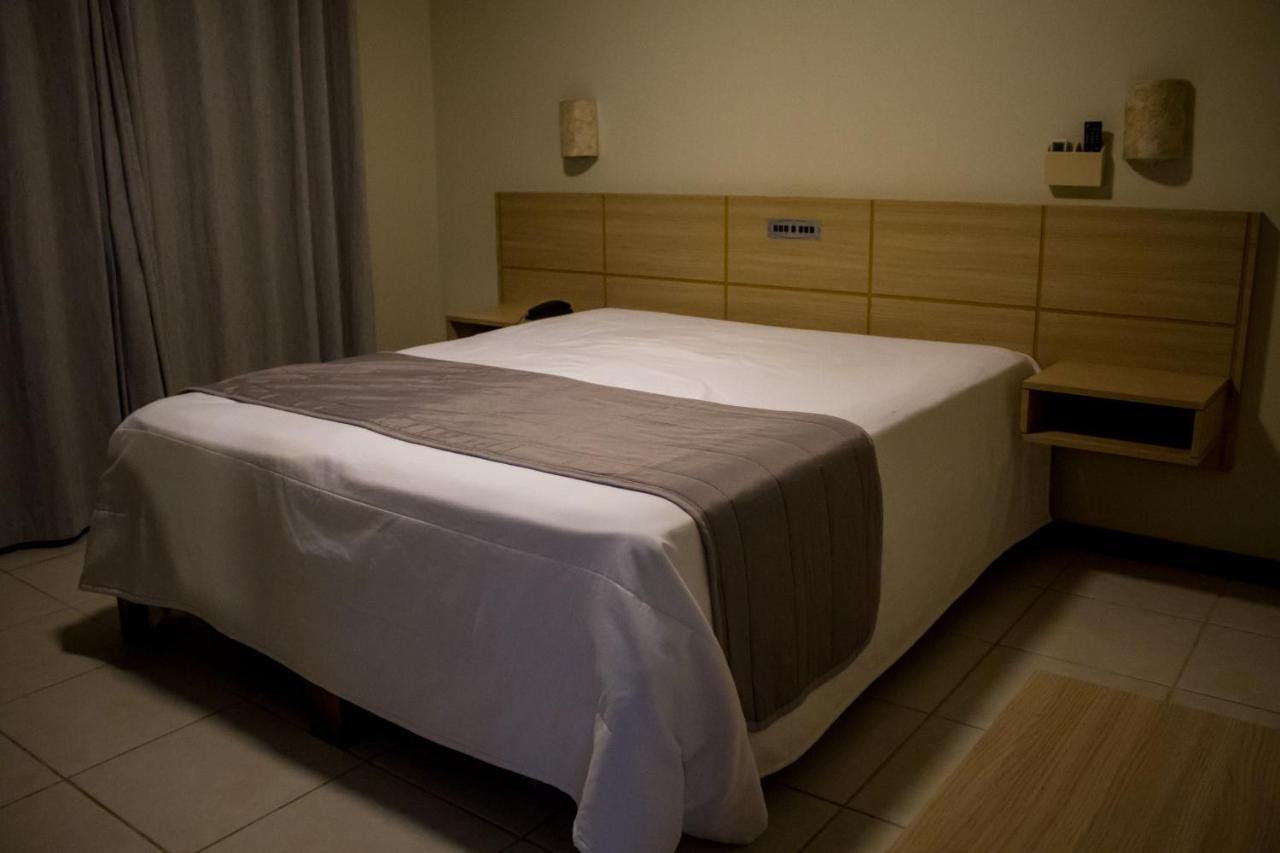 A Furninha Hotel Торес Екстериор снимка